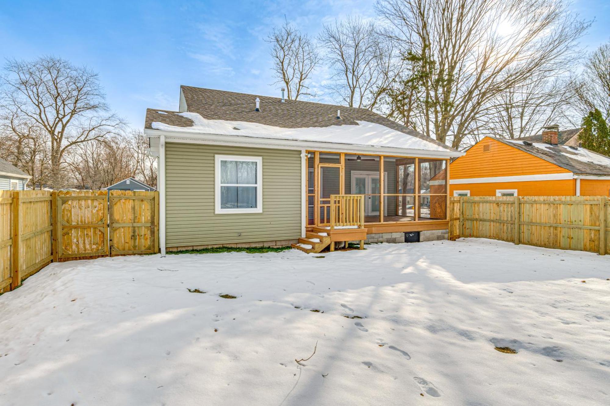 Villa Chic Sobro Charmer With Covered Porch! Indianapolis Exterior foto