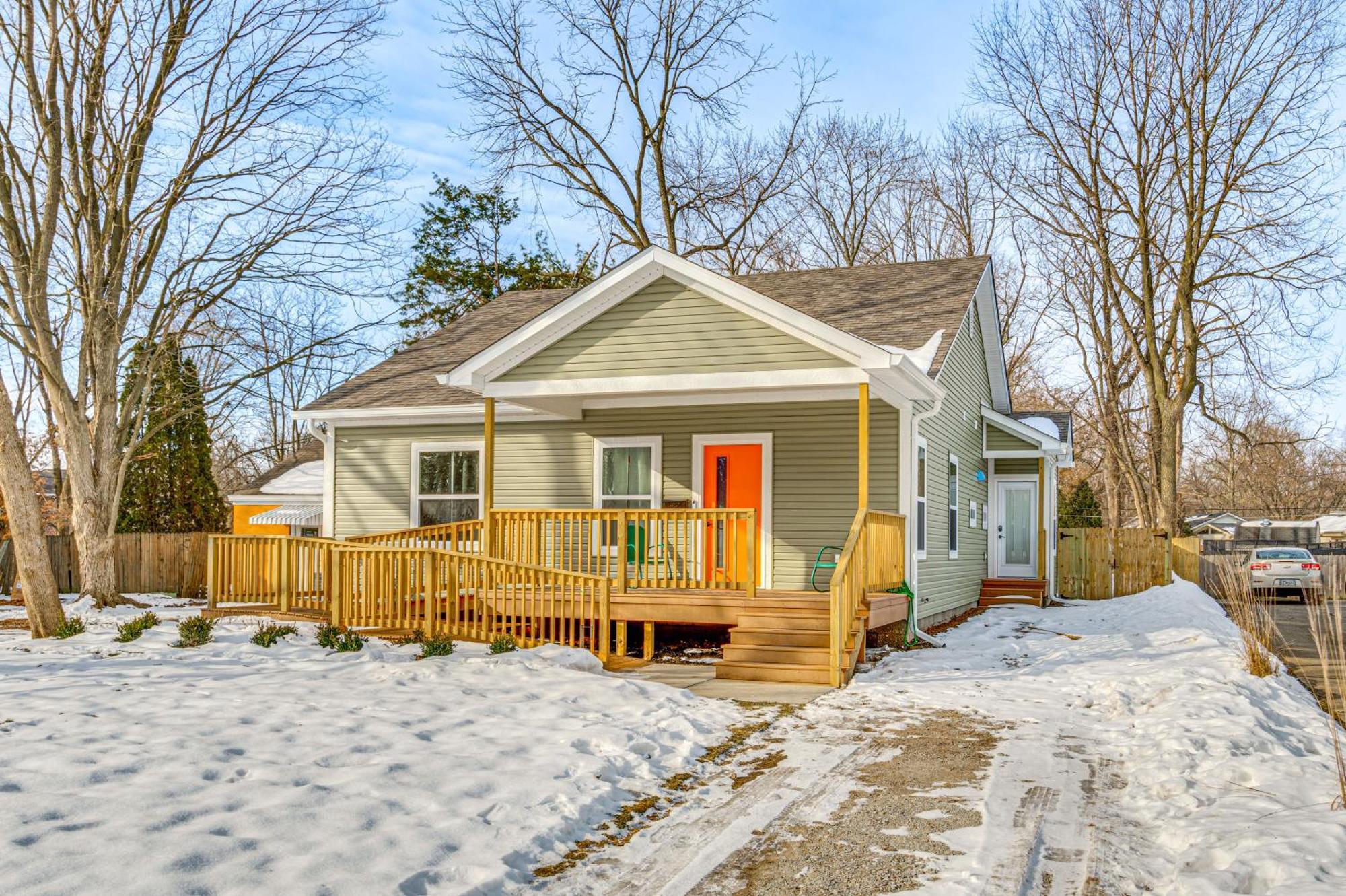 Villa Chic Sobro Charmer With Covered Porch! Indianapolis Exterior foto