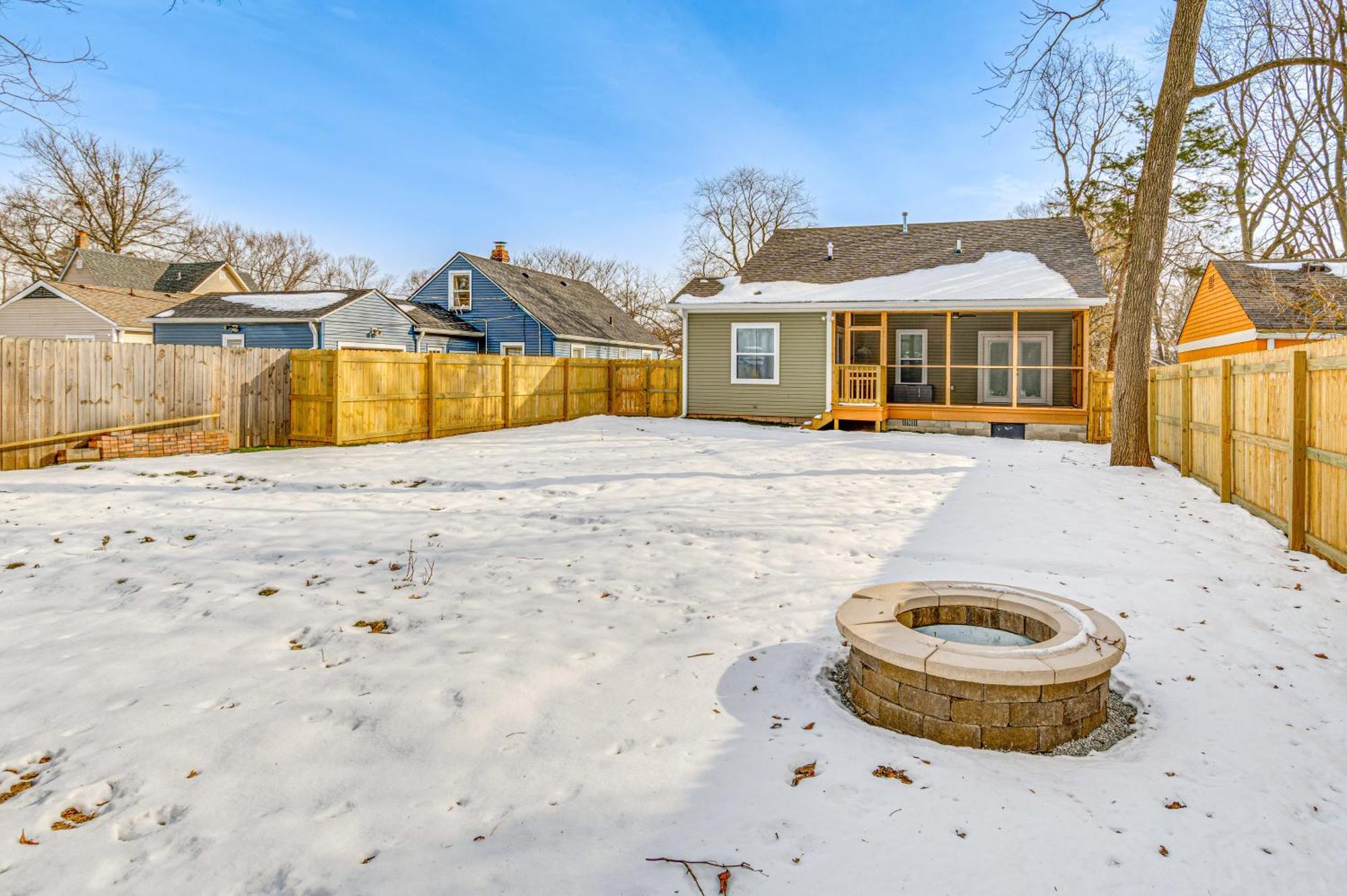 Villa Chic Sobro Charmer With Covered Porch! Indianapolis Exterior foto